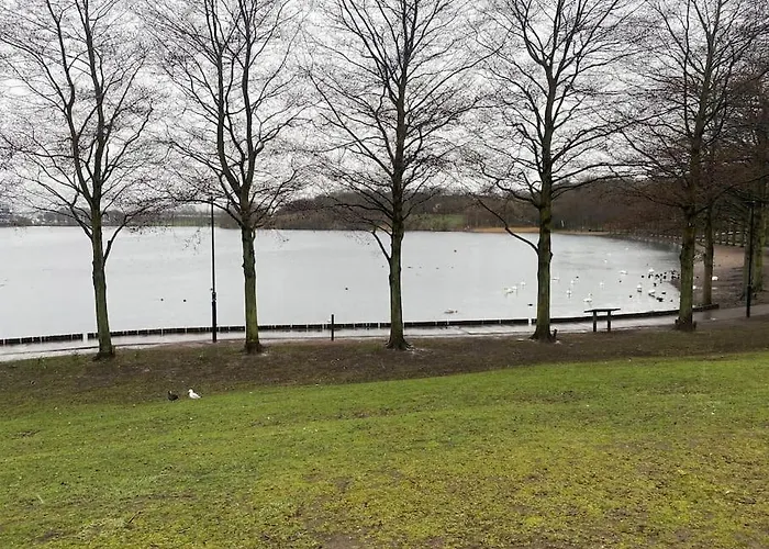 Lovely 2Nd Floor 2 Bed Flat Sleeps 4