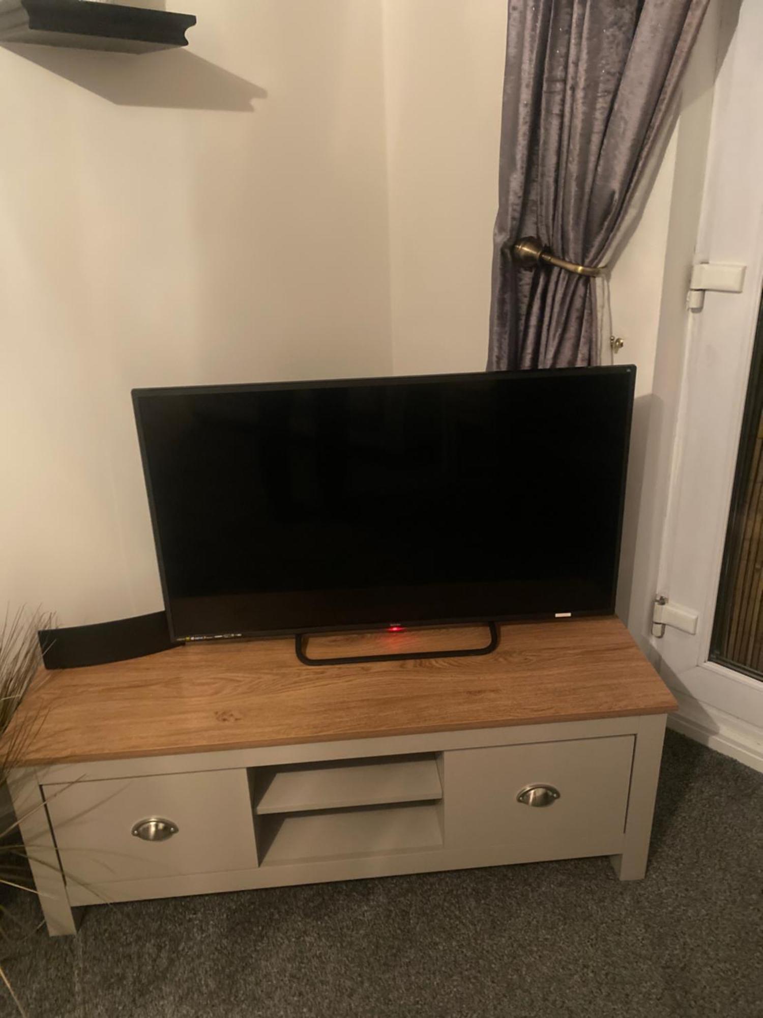 Lovely 2nd Floor 2 Bed Flat Sleeps 4